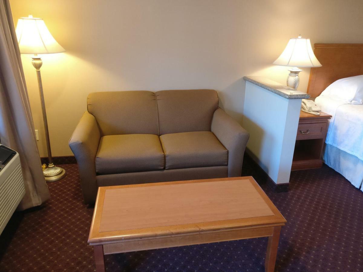 Burbank Inn And Suites Exteriér fotografie